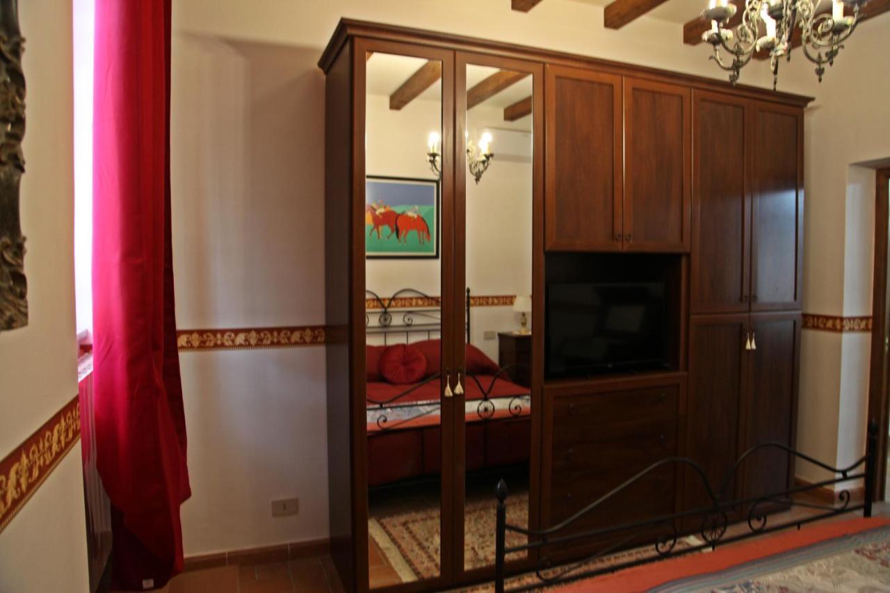 Casa Vacanze Nives Toscânia Exterior foto
