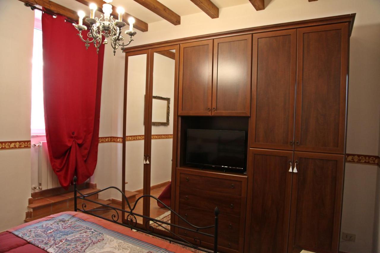 Casa Vacanze Nives Toscânia Exterior foto